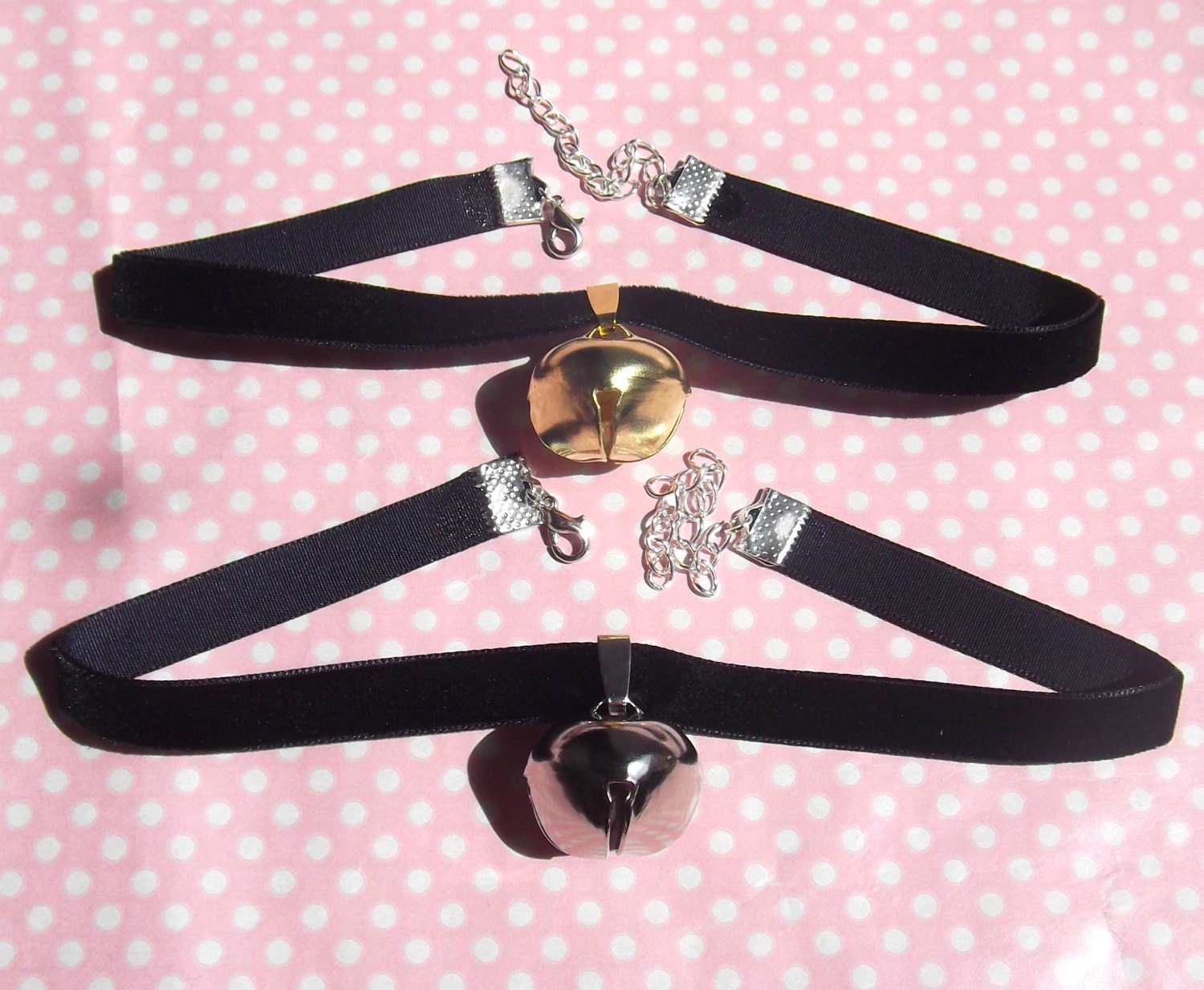 Gold or silver cat bell velvet choker