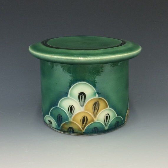 Handmade French Butter Bell in Blackeyed by MariaAndradePottery