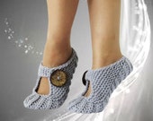 Silver fog. Women's Shoes. Women Slippers. Bedroom shoes. Slippers Knit. Handmade Knitted. Hand Knit Booties. Winter Slippers Ð¡ozy.
