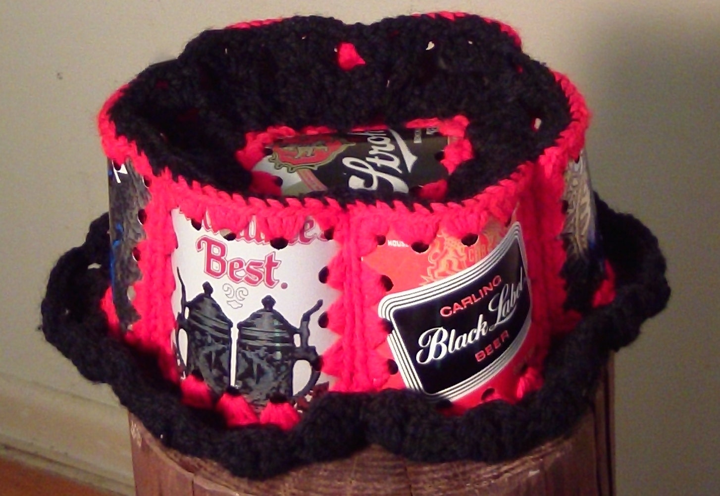 70's Crochet Vintage Beer Can Hat With Strohs Black