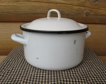 White Enamelware Cook Pot with Lid