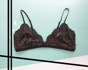 red snake sheer mesh cross back bralette 42 Red snake sheer mesh cross back bralette 42 jockey