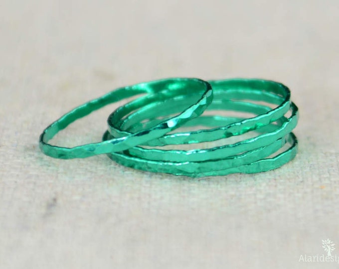 Set of 5 Super Thin Emerald Silver Stackable Rings, Green Ring, Green Jewelry, Emerald Band, Stacking Ring Set, Emerald Ring Set, Green