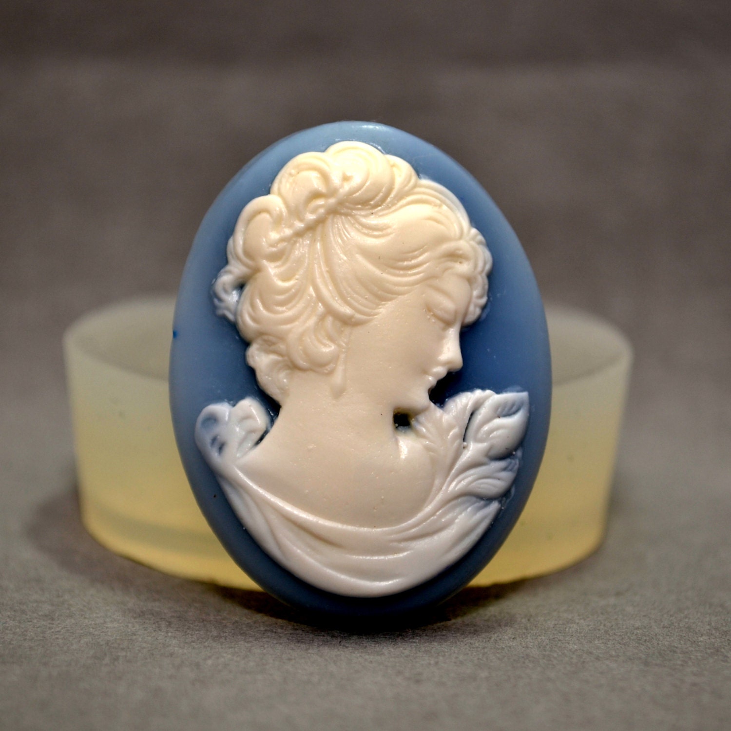 Lady Silicone Mold Cameo Sugarcraft Resin Fimo Polymer Clay Mould Soap Fimo Wax Plaster Icing