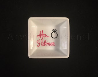 Mrs. Ring Dish, Bridal Ring Dish, Jewelry Dish, Trinket Dish, Bridal Gift, Personalized Ring Dish, Wedding Dish, Married, Bride Dish, Love