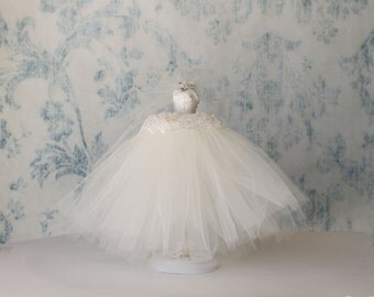 bridal shower favors miniature wedding gowns