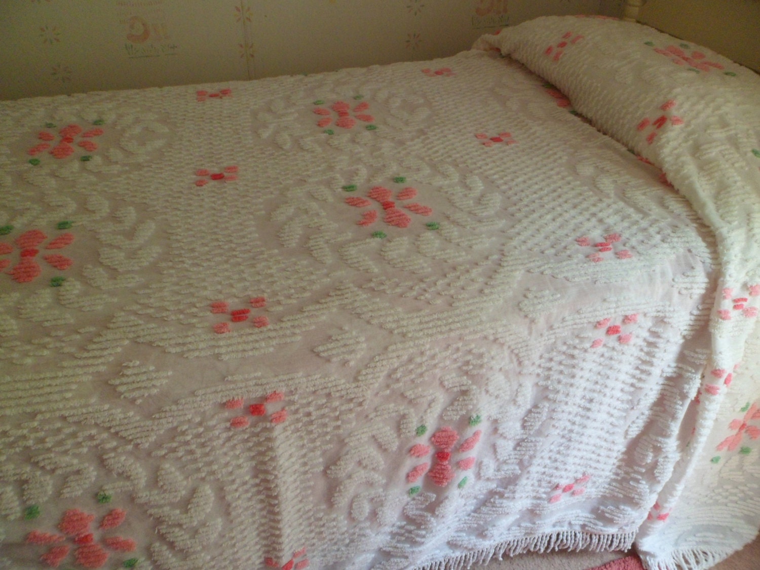 Vintage JC Penney Chenille Bedspread 124 x by PleasantDaysVintage