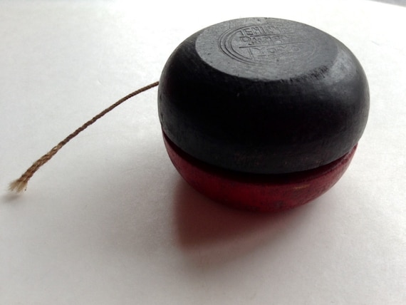 Items similar to Vintage Yo Yo, Wooden Duncan Junior, Vintage Wooden ...