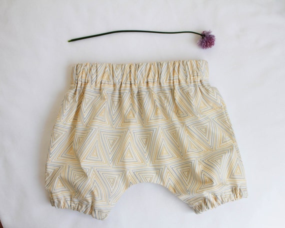 Yellow baby bloomer shorts Diaper covers 100% PIMA by TIENenMIEP