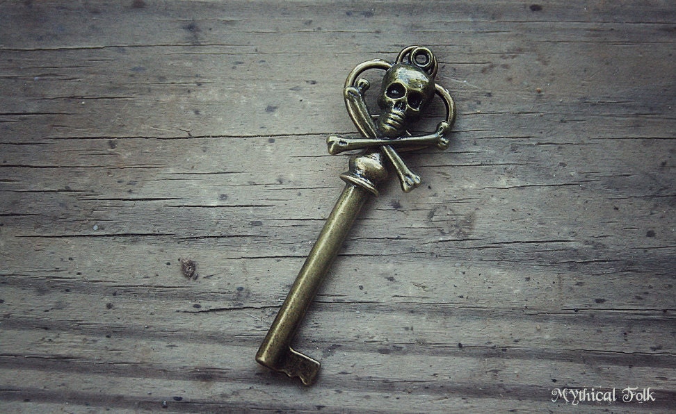 toy treasure chest with key