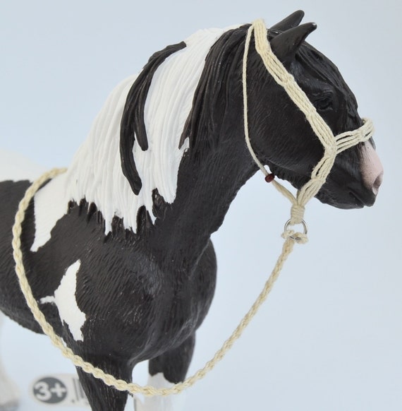 Simple rope HALTER for SCHLEICH model HORSES