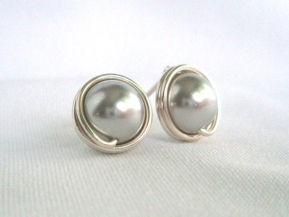 Light Grey Pearl Stud Earings Hypoallergenic Earring by IOStudio