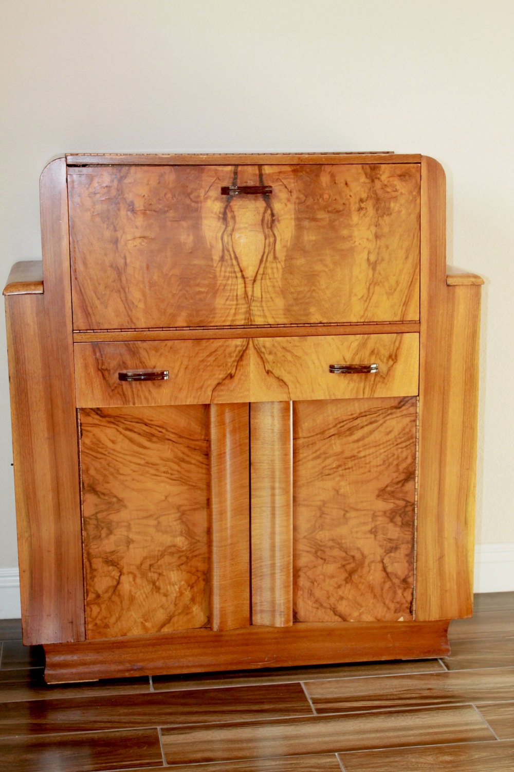 Art Deco Antique Bar/Sideboard Liquor Haute Juice