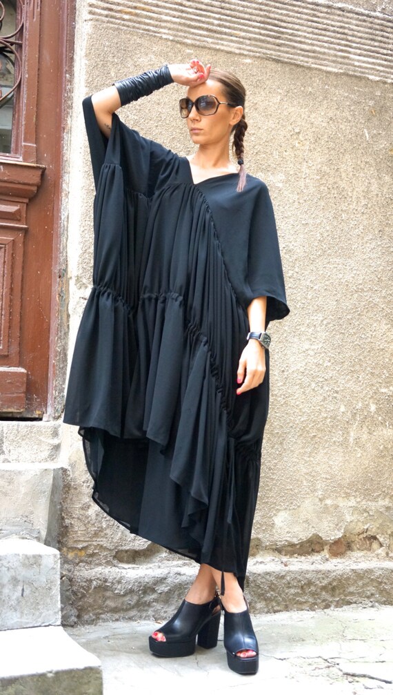 ONE SIZE Maxi Dress / Black Kaftan / Extravagant Long Chiffon