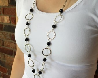 Black Pearl and Silver Hoop Lanyard Necklace