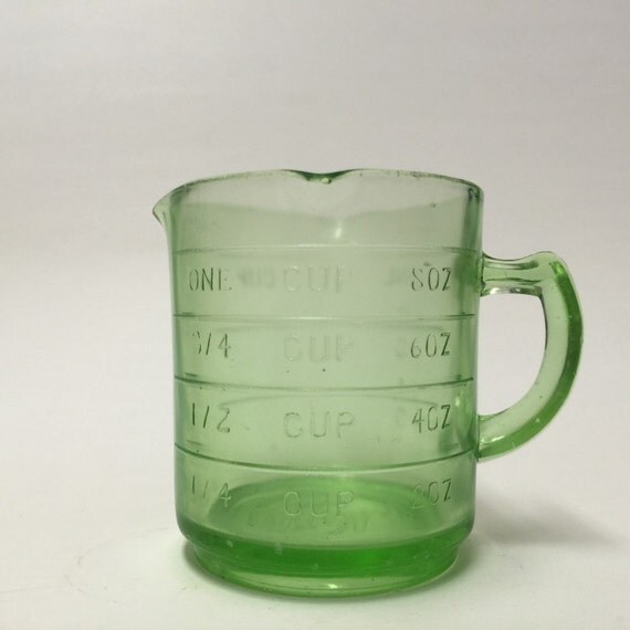 Vintage Vaseline Glass Kelloggs Measuring Cup 8168