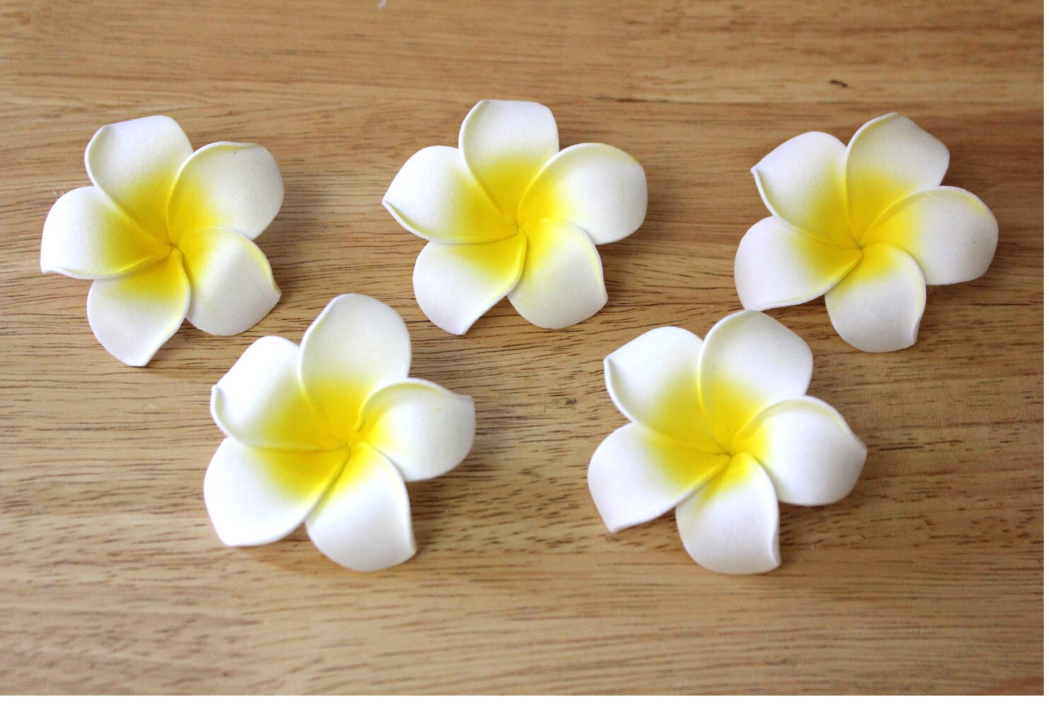 5 White Plumeria Flowers Hawaiian Flowers by SubkultureDesigns