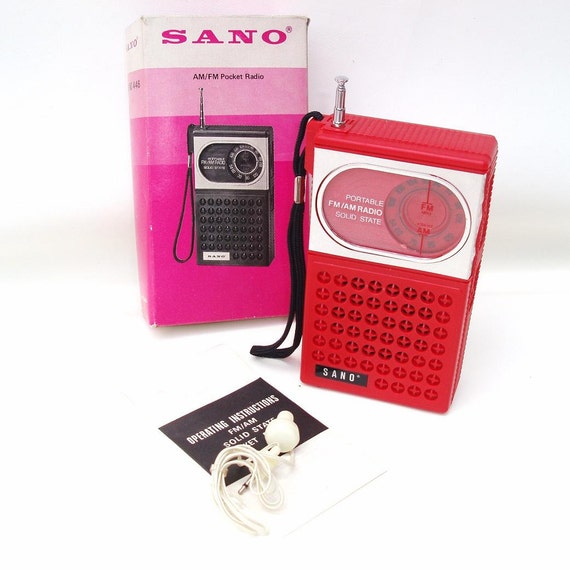  1970s  Transistor  Radio  Red Portable  Radio  FM AM Solid State