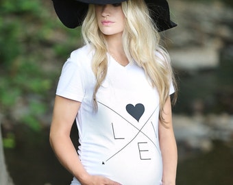 LOVE Arrows Maternity Shirt, maternity shirt, maternity, maternity top, pregnancy top, pregnancy shirt, pregnancy gift, baby shower gift