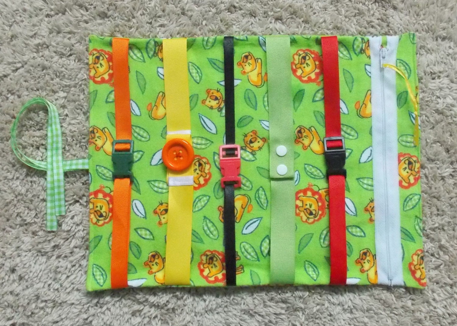 Busy Blanket Buckle Toy for Toddler Childrens Quiet Toy Fine