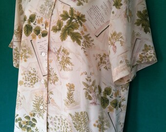 Vintage Laura Ashley Semi-Sheer 100%Silk Ecru Floral & Shakespeare’s Sonnet Writing Design Button-Up Short Sleeve Blouse Top Size 8-10
