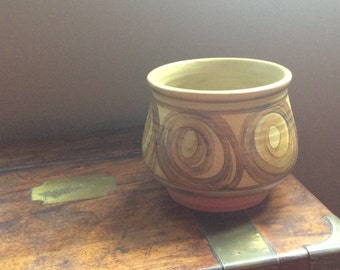 Pru Green Studio pottery bowl, Alvingham Pottery Lincolnshire in ochre mustard browns