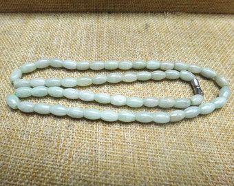 Free shipping natural green jade necklace oval bead necklace