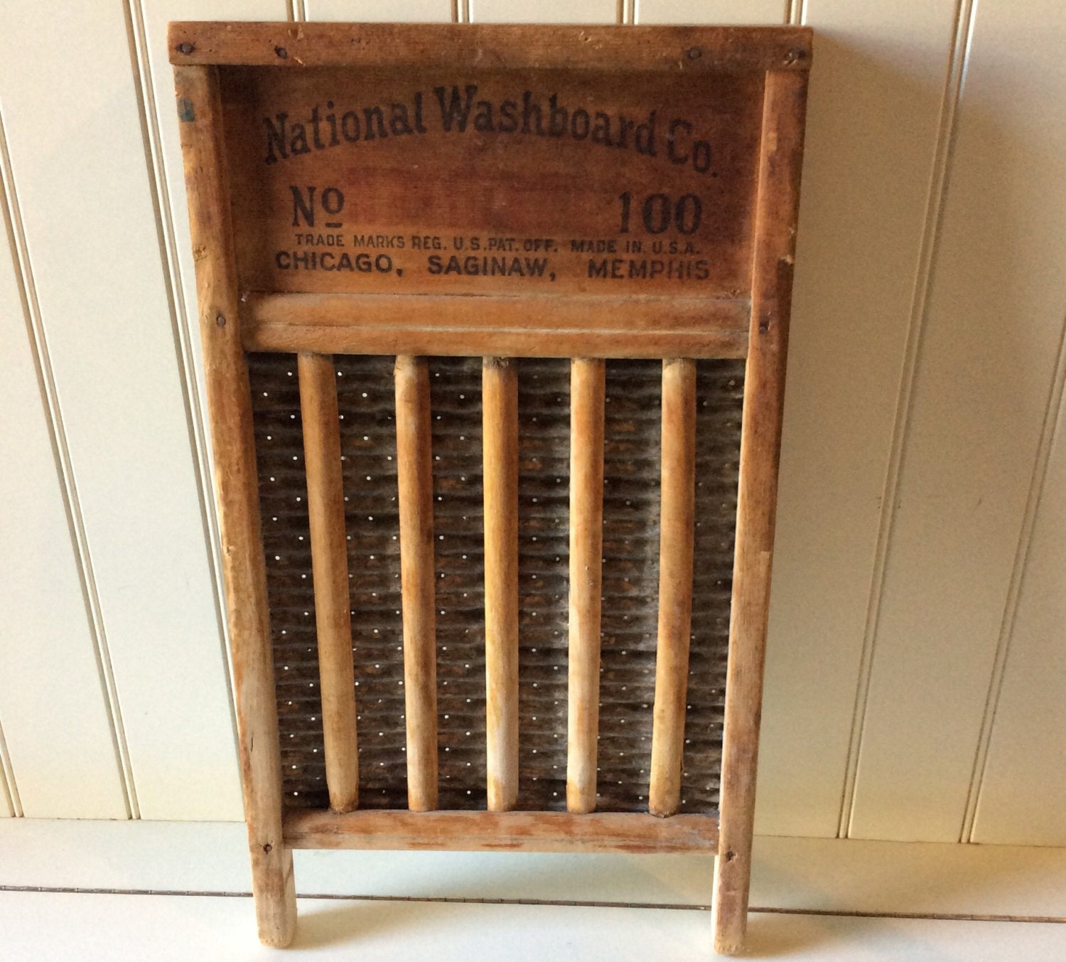 Antique National Washboard Company NO 100/Antique