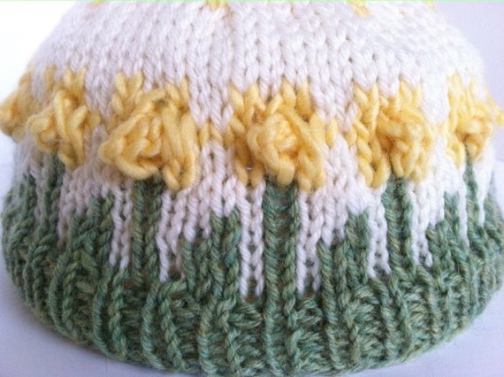 Daffodil Hat Knitting pattern (PDF Download) from KISSpatterns on Etsy Studio