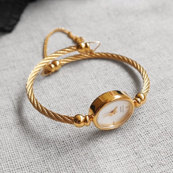 bracelet watch titan