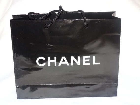 CHANEL Black Paper Shopping Bag 10 x 7x 3