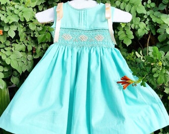 Vintage style smock dresses for easter Vintage style smock dresses for easter