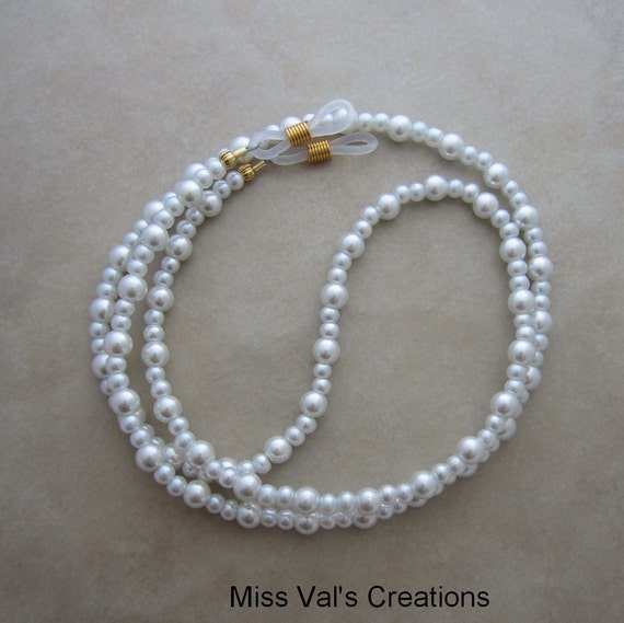 white pearl gold eyeglass chain holder