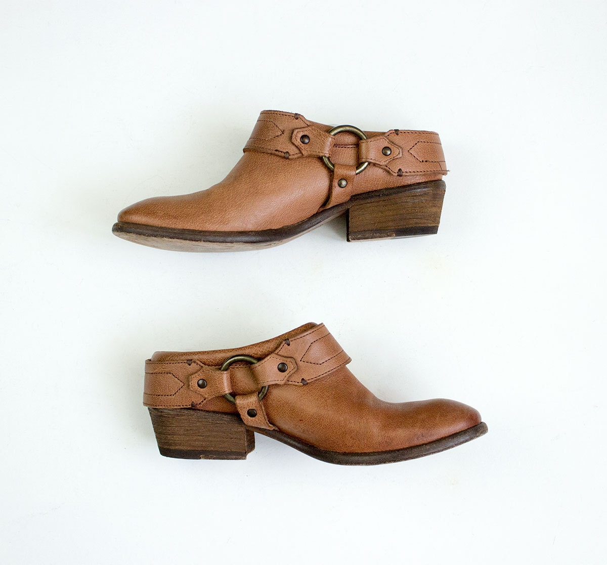 frye harness clog