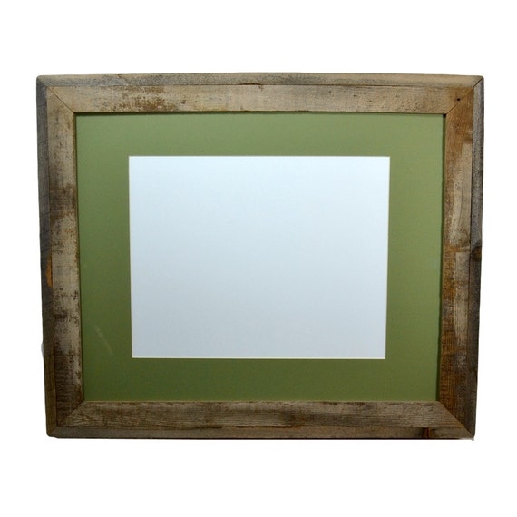 gallery-style-natural-wood-16x20-frame-with-green-11x14-mat