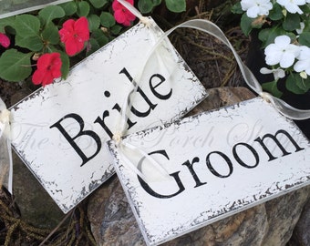 Items similar to WEDDING Signs CUSTOM Bride and Groom Arrow Outdoor ...