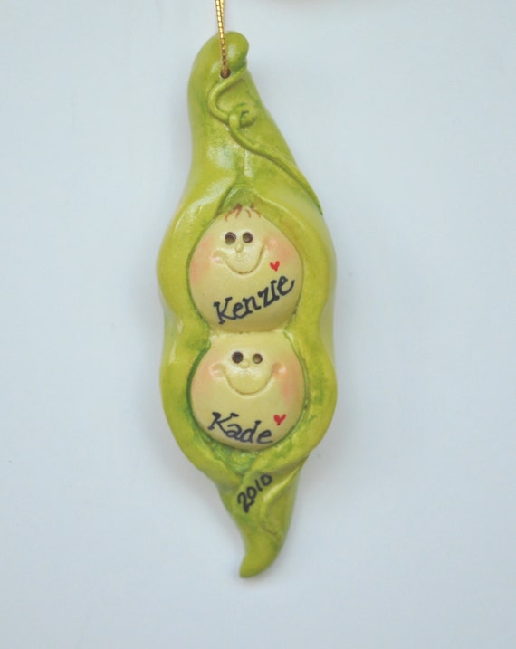 personalized two peas in a pod couple christmas ornament personalized two peas in a pod couple christmas ornament