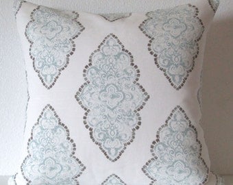 Pillow Cover - Monroe Snowy - blue medallion