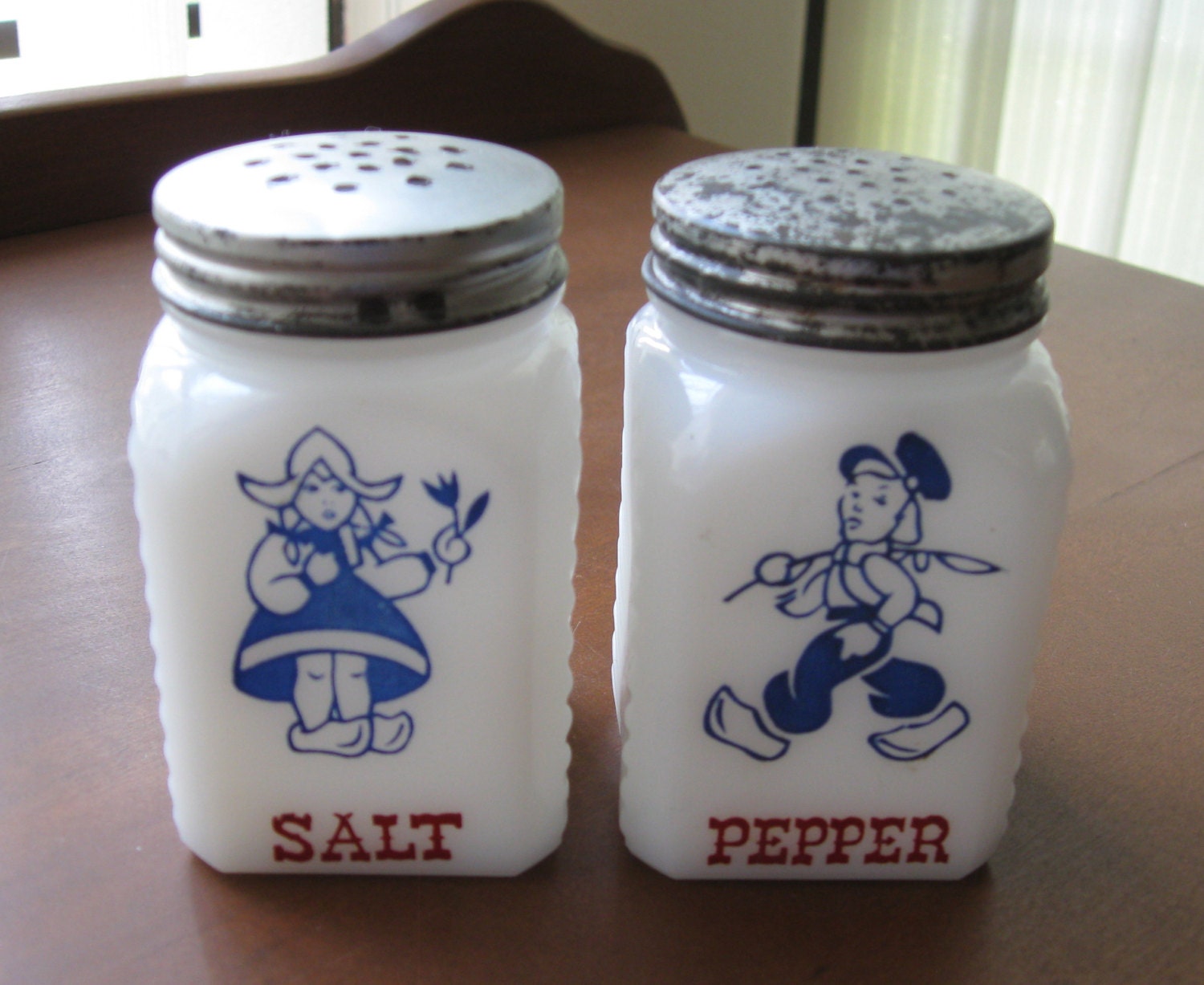 Milk Glass Dutch Kids Salt and Pepper Shaker Set