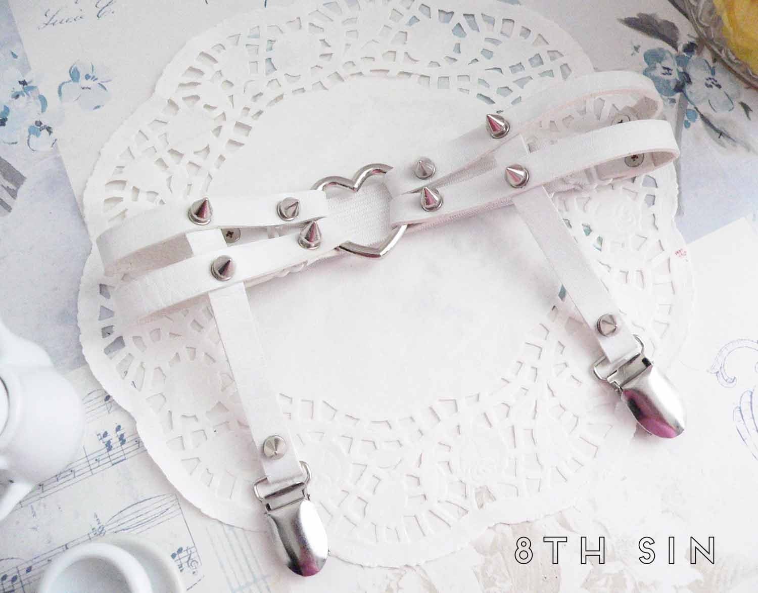 DSFSAEG 4Pcs Women Thigh Garter Adjustable Length Heart-Shaped Leg