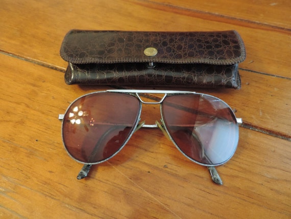 Vintage Mens Aviator Pilot Tinted Sunglasses by VintyThreads