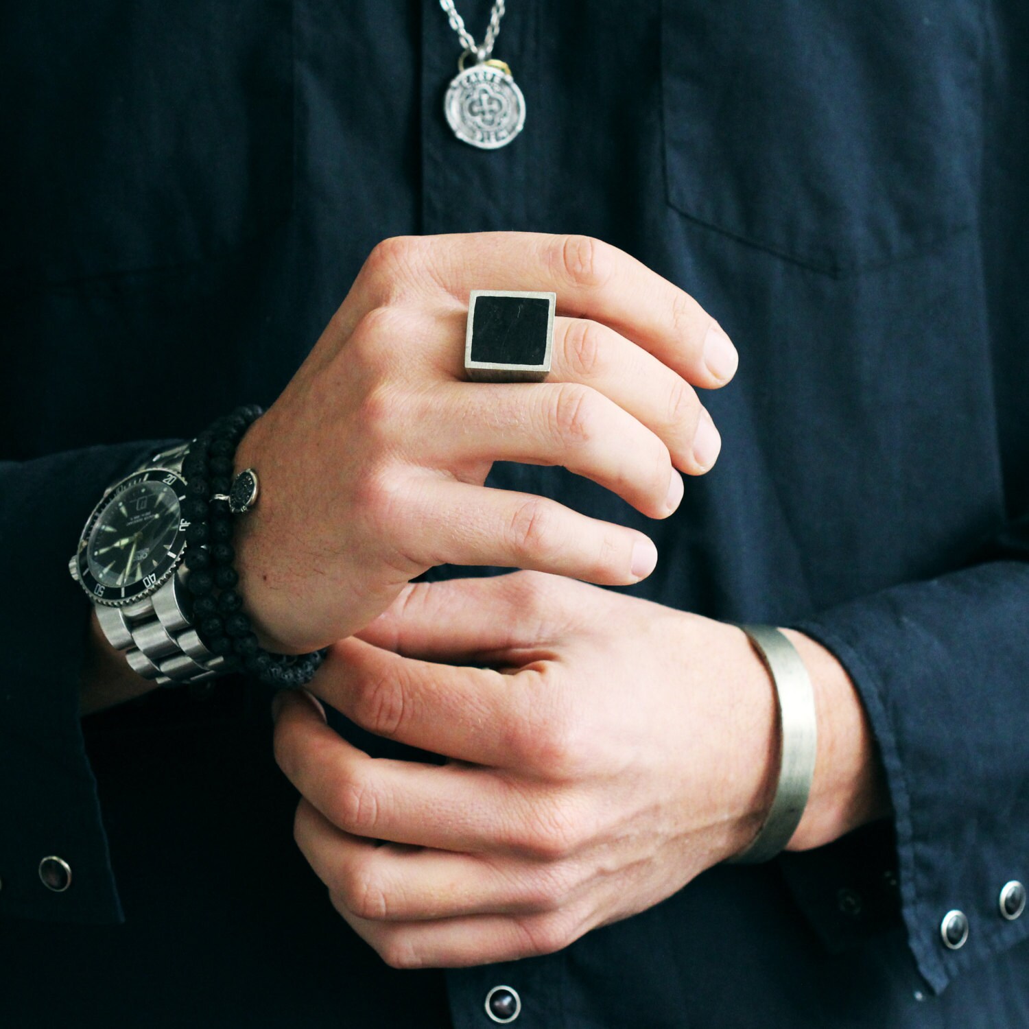 black-ring-men-antique-matte-finish-unisex-jewelry-square