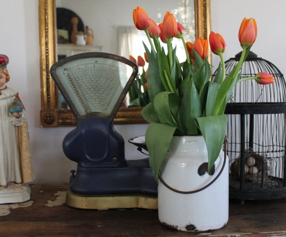 Vintage Enamelware Cream Can Bucket