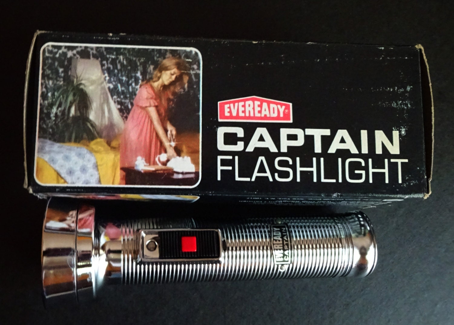 Vintage Eveready Captain Flashlight 9231 Union Carbide Corp