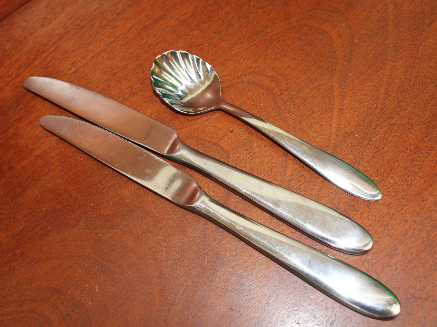 ONEIDA stainless flatware vintage silverware Retro Style