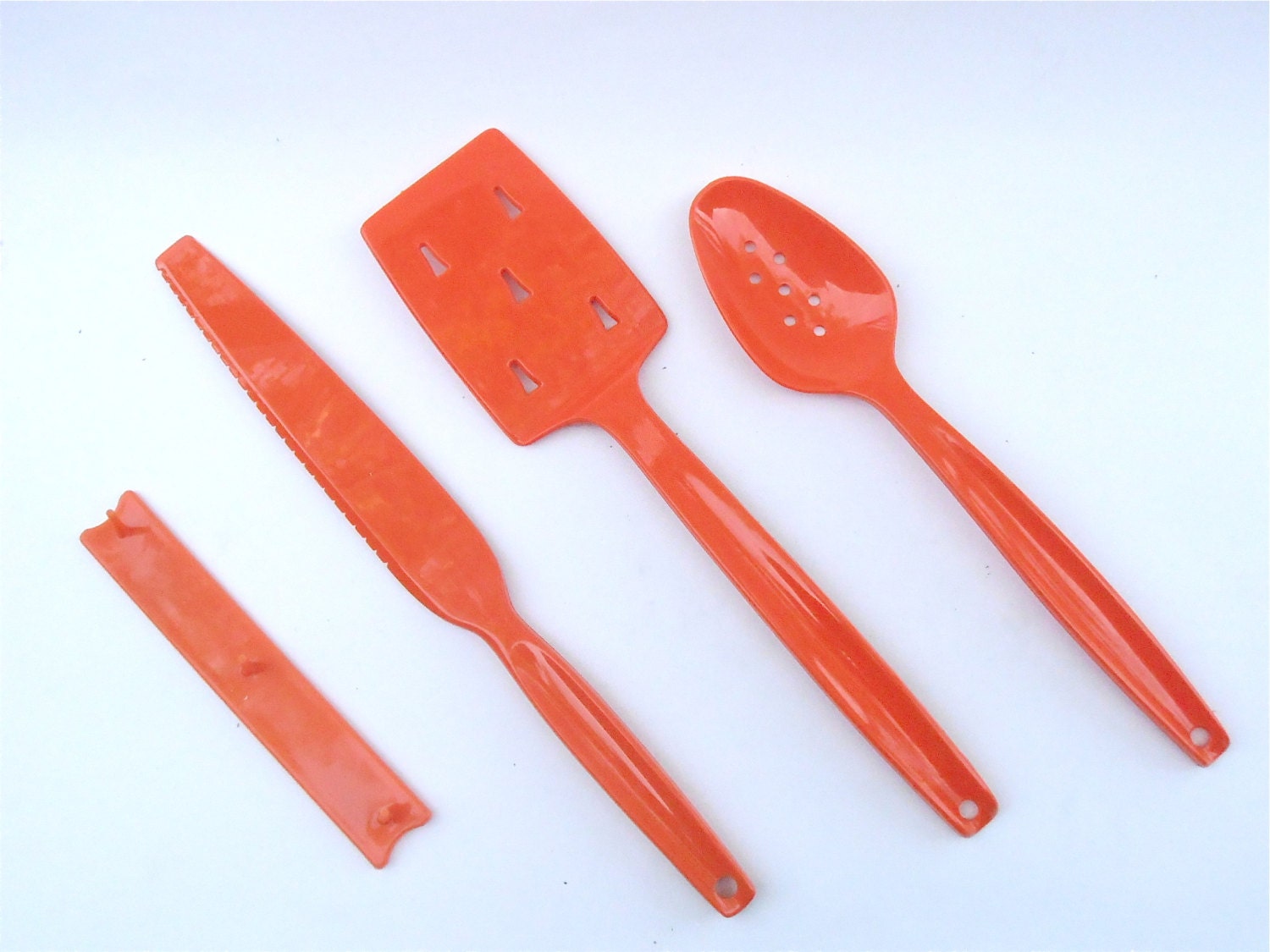 Vintage Orange Kitchen Utensil Set Slotted Spoon Spatula Cake Knife