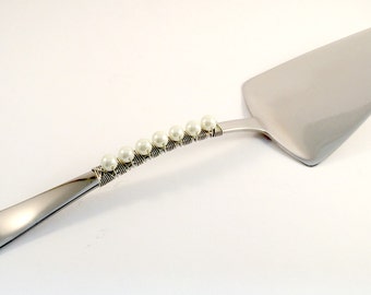 Wedding Cake Server, Pearl cake server, cake server, pearl wedding cake server, cake, Swarovski crystal, brides on a budget