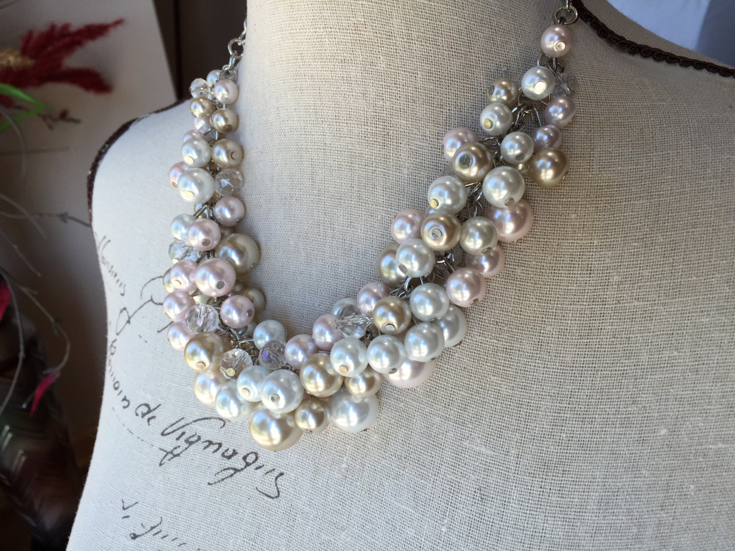 Champagne white and pink pearls together in this statement necklace-bridesmaid jewelry- wedding jewelry- rustic wedding