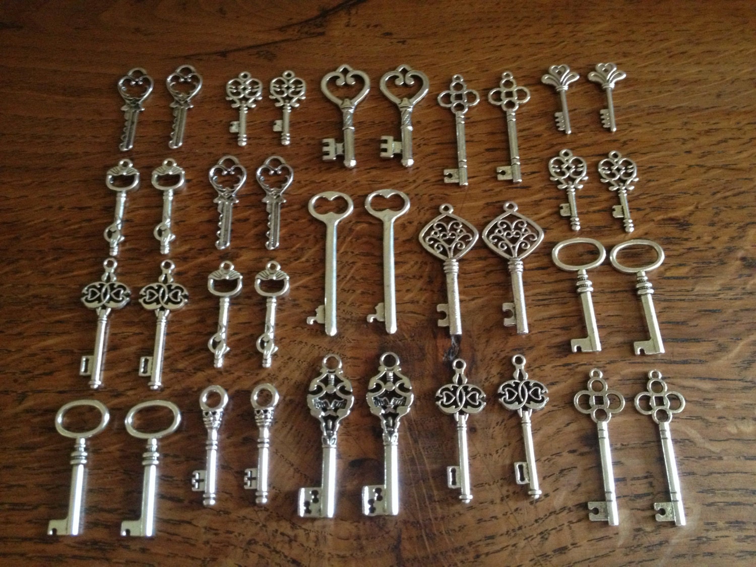 36-x-antique-silver-skeleton-keys-vintage-key-set-bulk