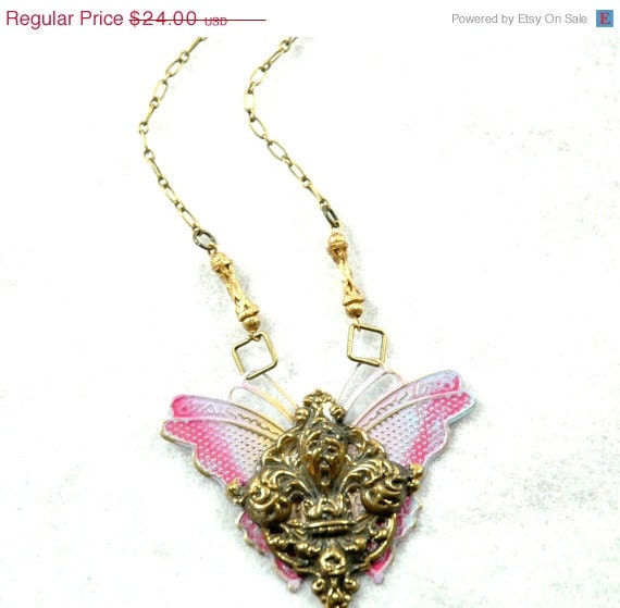 ON SALE vintage style jewelry, handmade jewelry, butterly necklace ...